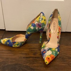 Guess pointed toe floral heels